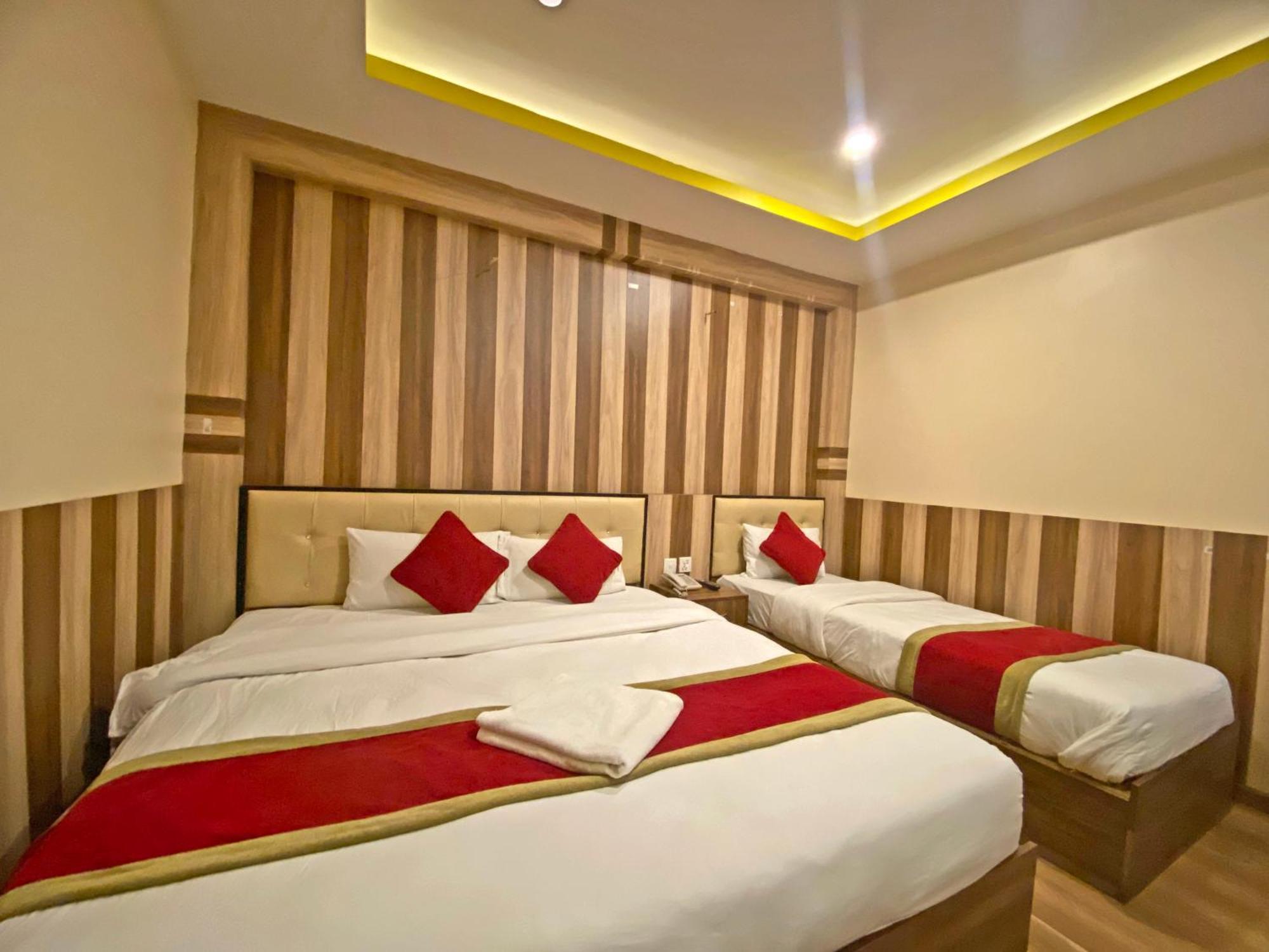קטמנדו Hotel Airport Holiday מראה חיצוני תמונה