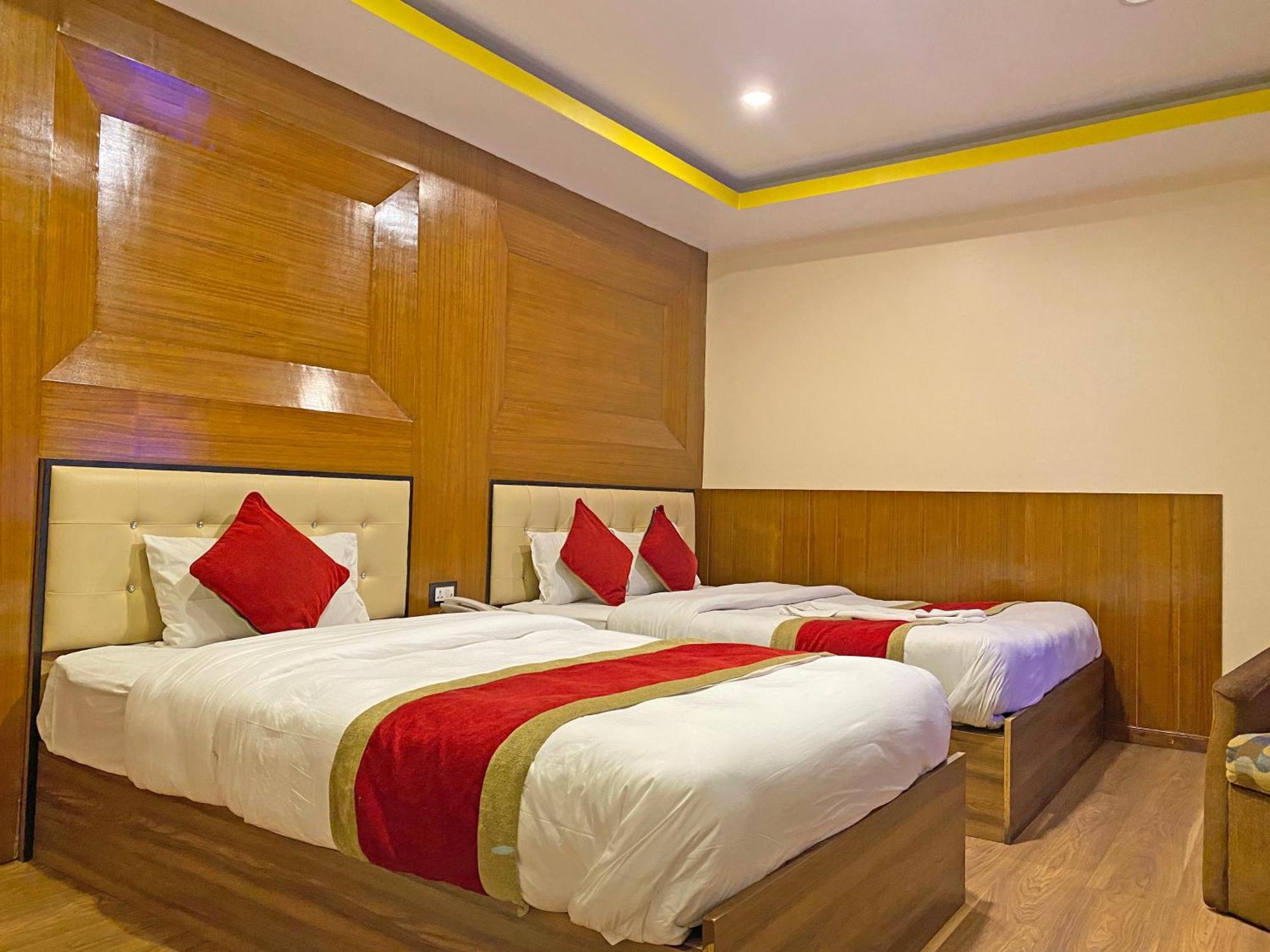 קטמנדו Hotel Airport Holiday מראה חיצוני תמונה