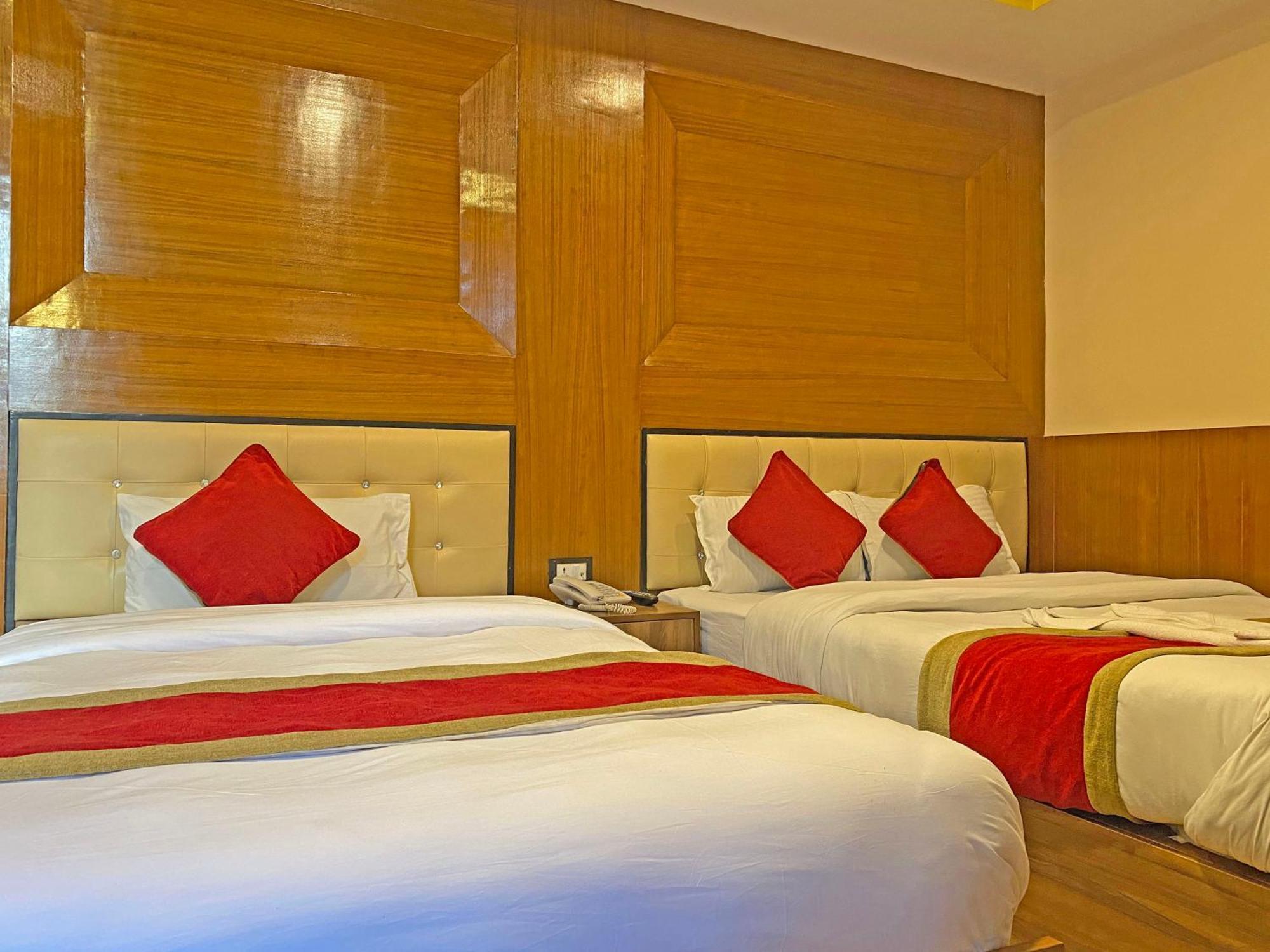 קטמנדו Hotel Airport Holiday מראה חיצוני תמונה