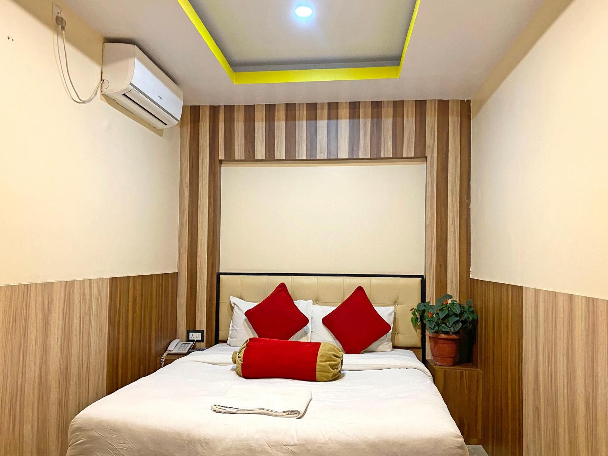 קטמנדו Hotel Airport Holiday מראה חיצוני תמונה