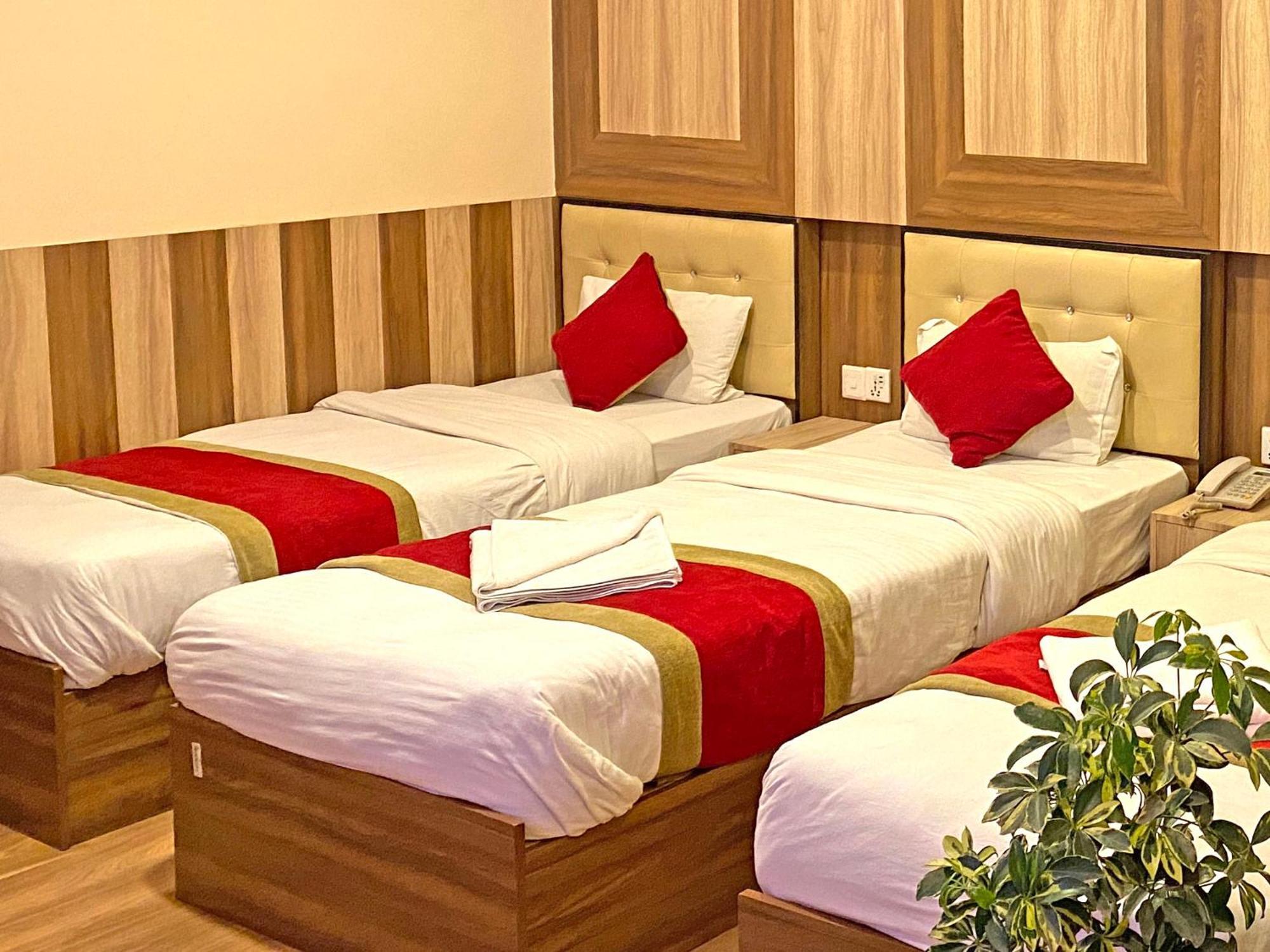 קטמנדו Hotel Airport Holiday מראה חיצוני תמונה