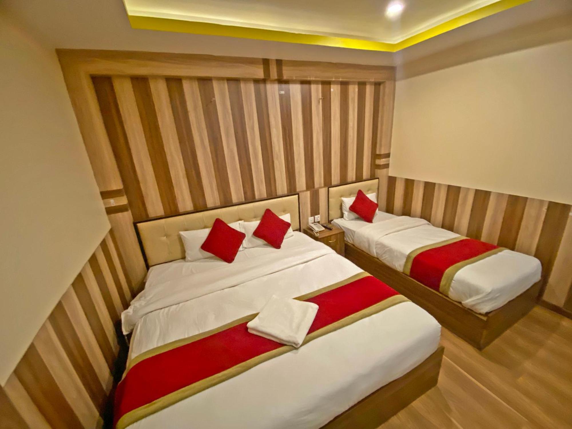 קטמנדו Hotel Airport Holiday מראה חיצוני תמונה