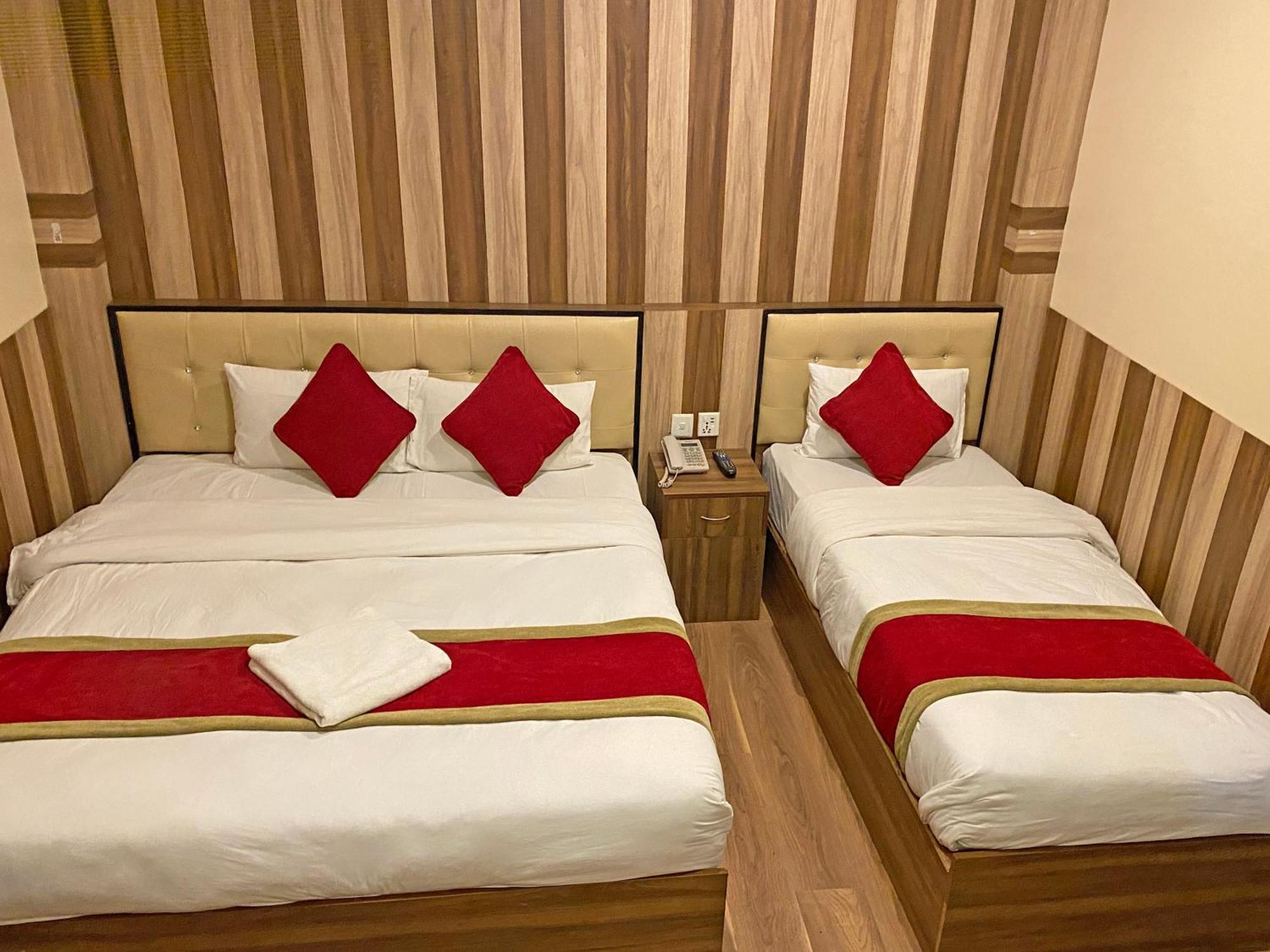 קטמנדו Hotel Airport Holiday מראה חיצוני תמונה