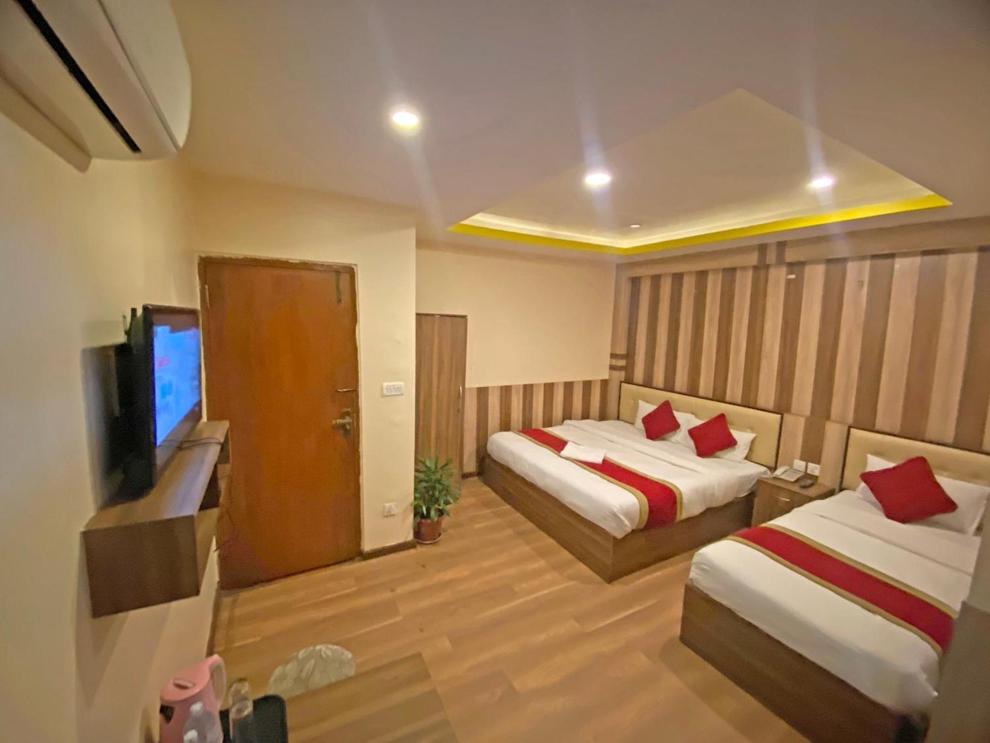 קטמנדו Hotel Airport Holiday מראה חיצוני תמונה